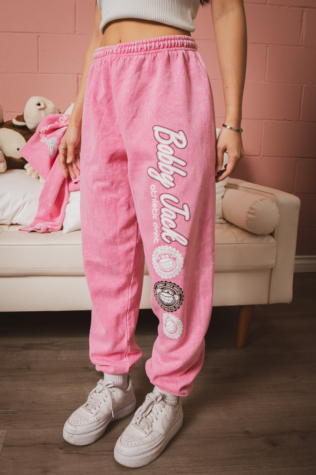 Athletics - Bobby Jack Vintage Sweatpants - Pink — image 3