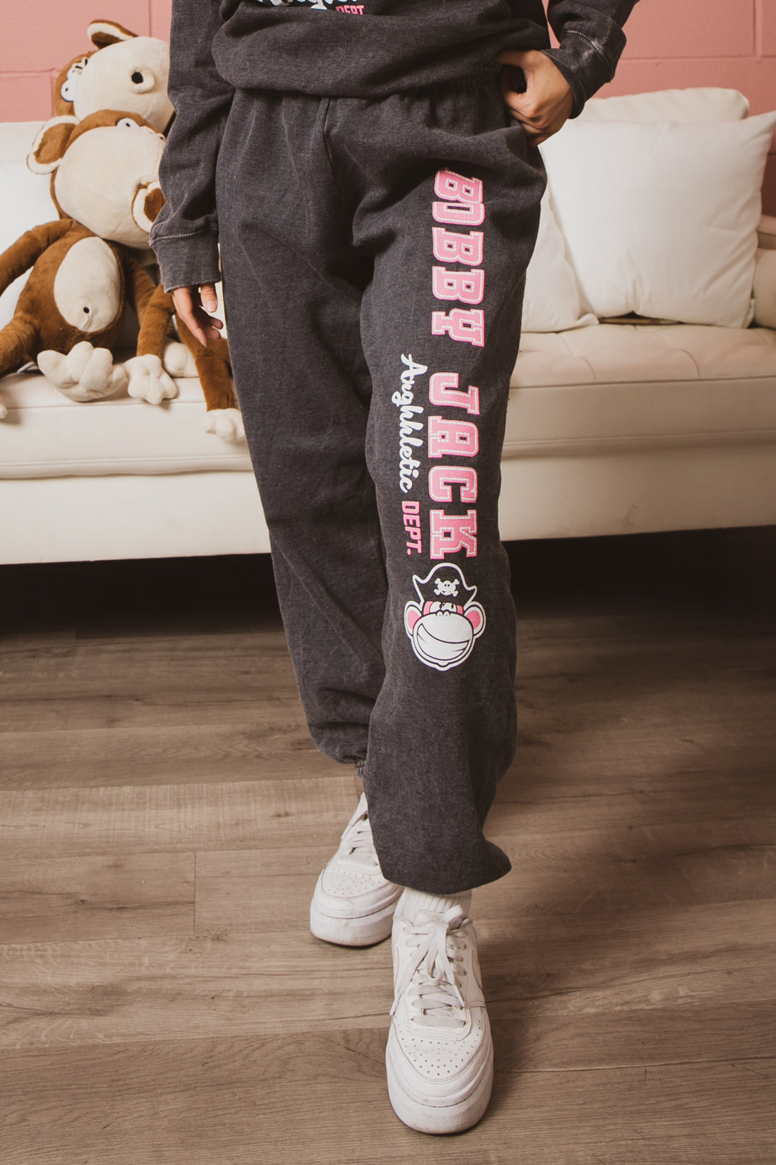 Booty Bay - Bobby Jack Vintage Sweatpants - Black — image 5